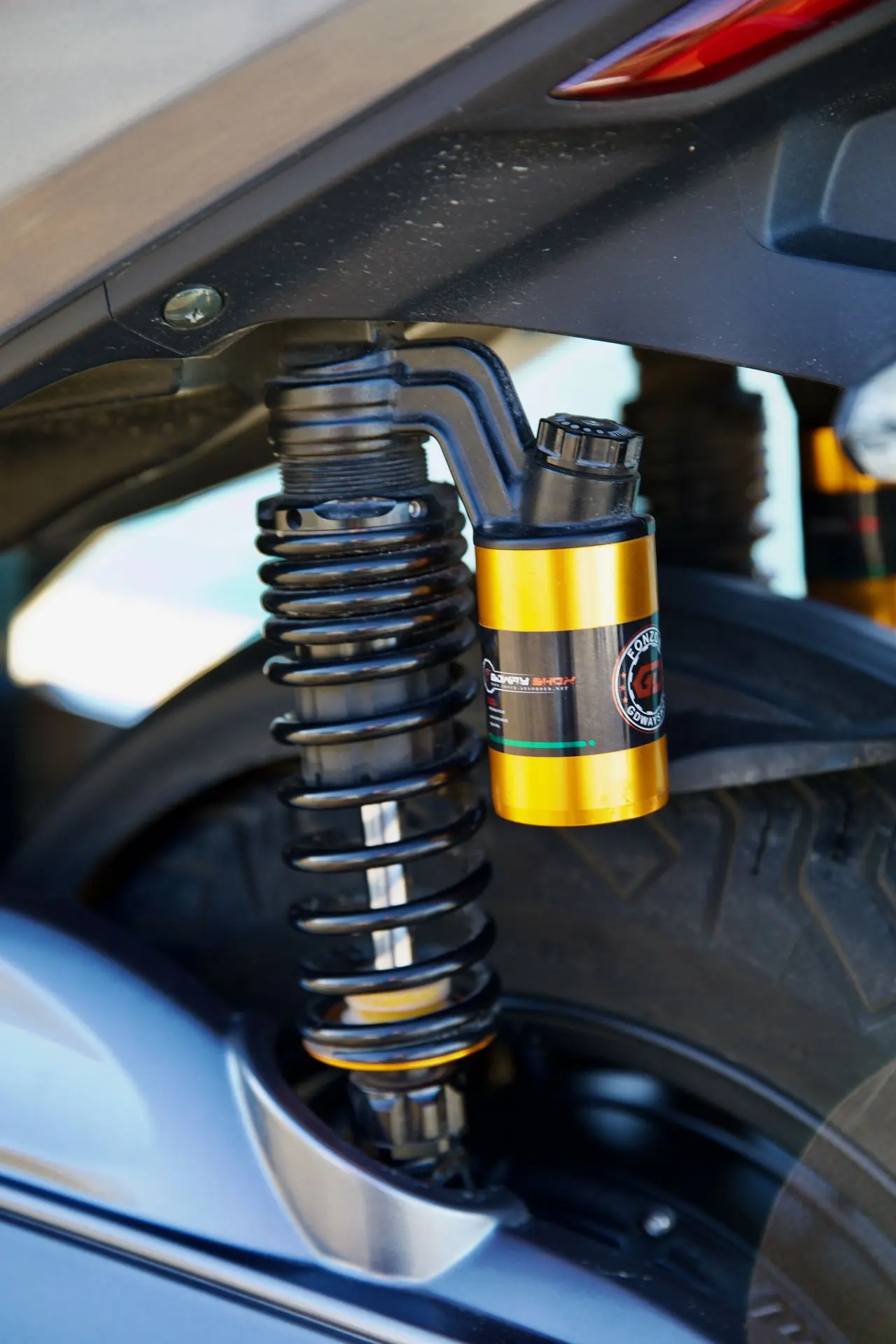 EWIZZ LIGHTNING Mk2 rear shock absorber